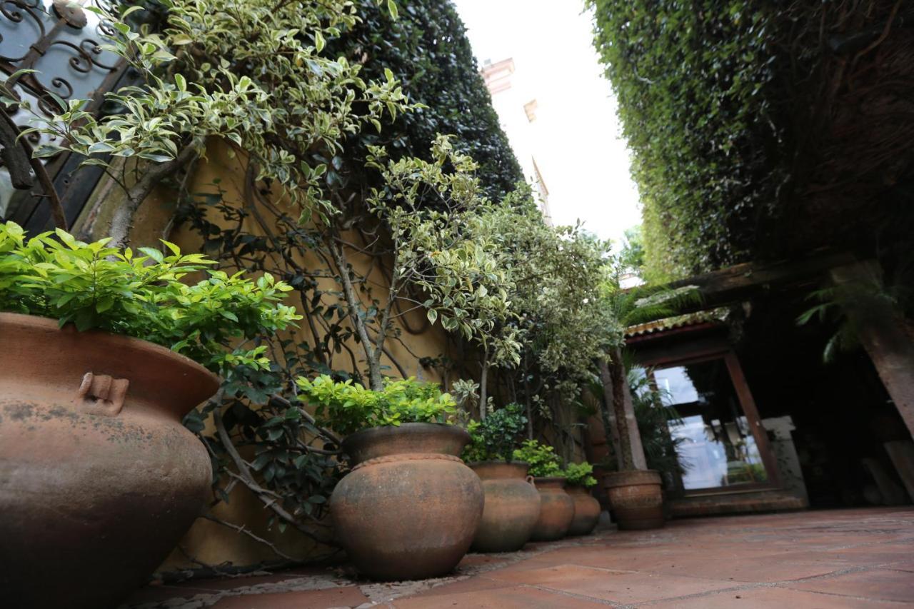 Отель Casa De La Loma Морелия Экстерьер фото