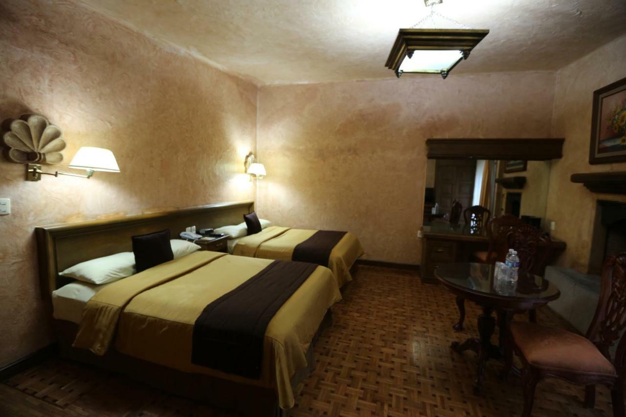 Отель Casa De La Loma Морелия Экстерьер фото
