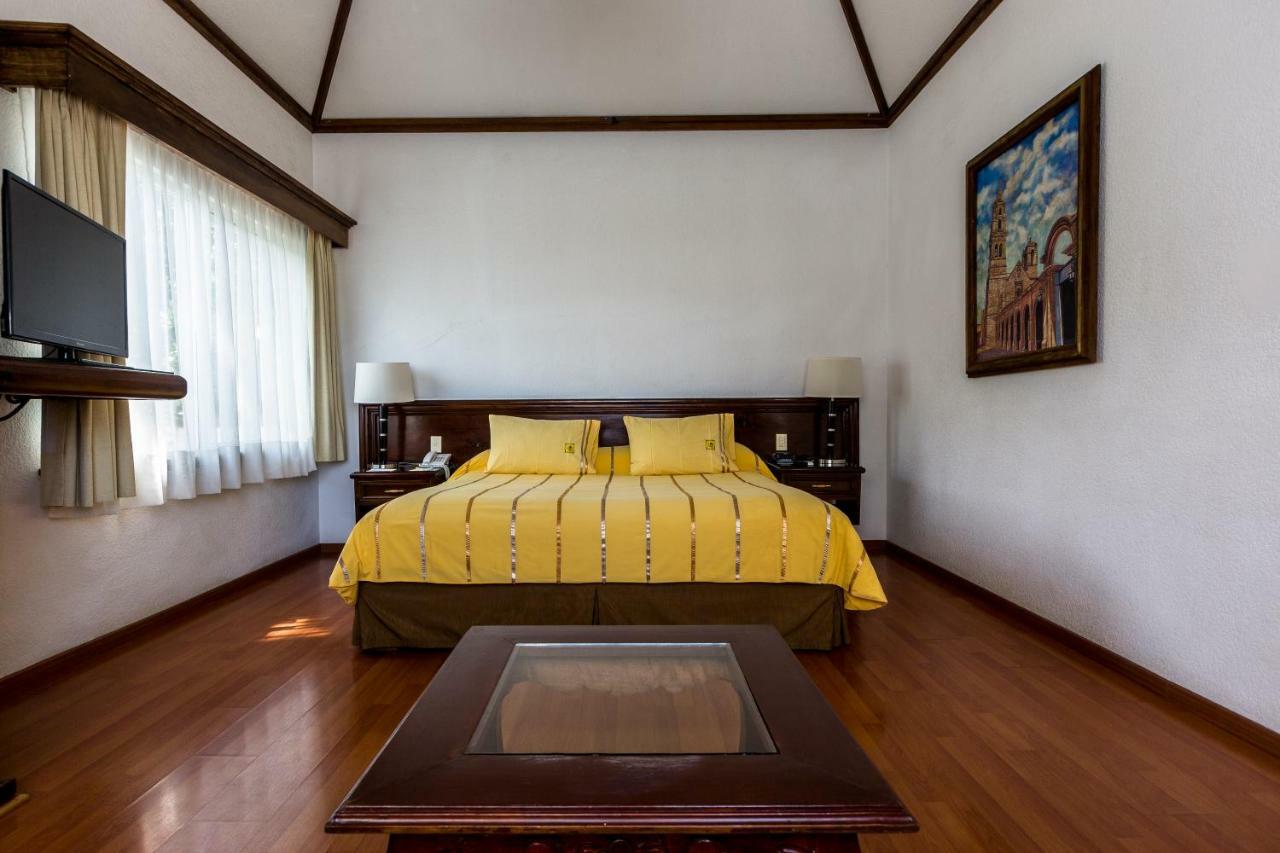 Отель Casa De La Loma Морелия Экстерьер фото